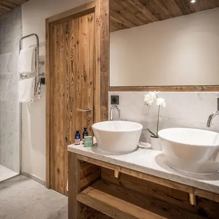 Chalet Bellevarde Val D Isere 샬레 *